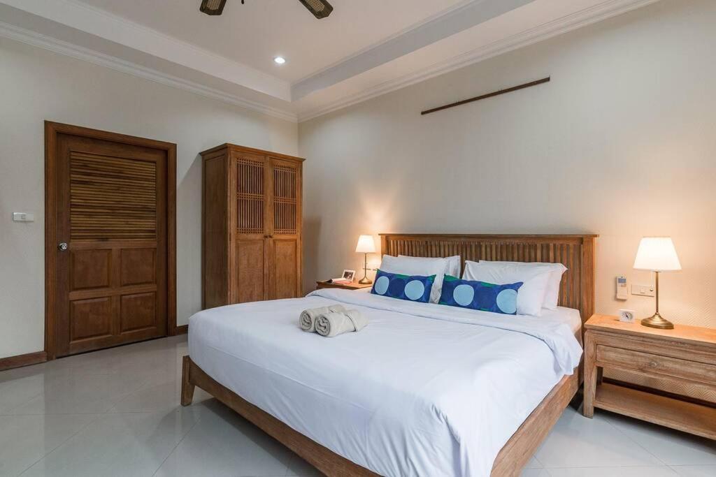Anb Poolvilla 3Br Walk Private Beach In Pratamnak Pattaya Eksteriør bilde